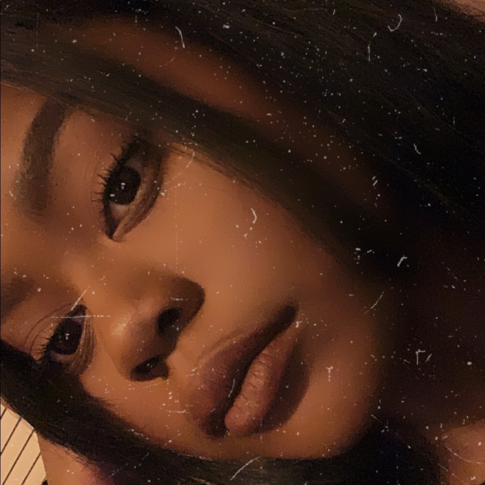 Meet your Posher, Bria